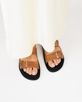 Piel de camello rubí