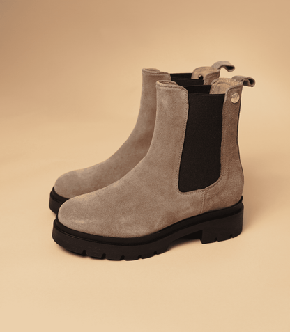 Bota Barn Chelsea Camurça Taupe 