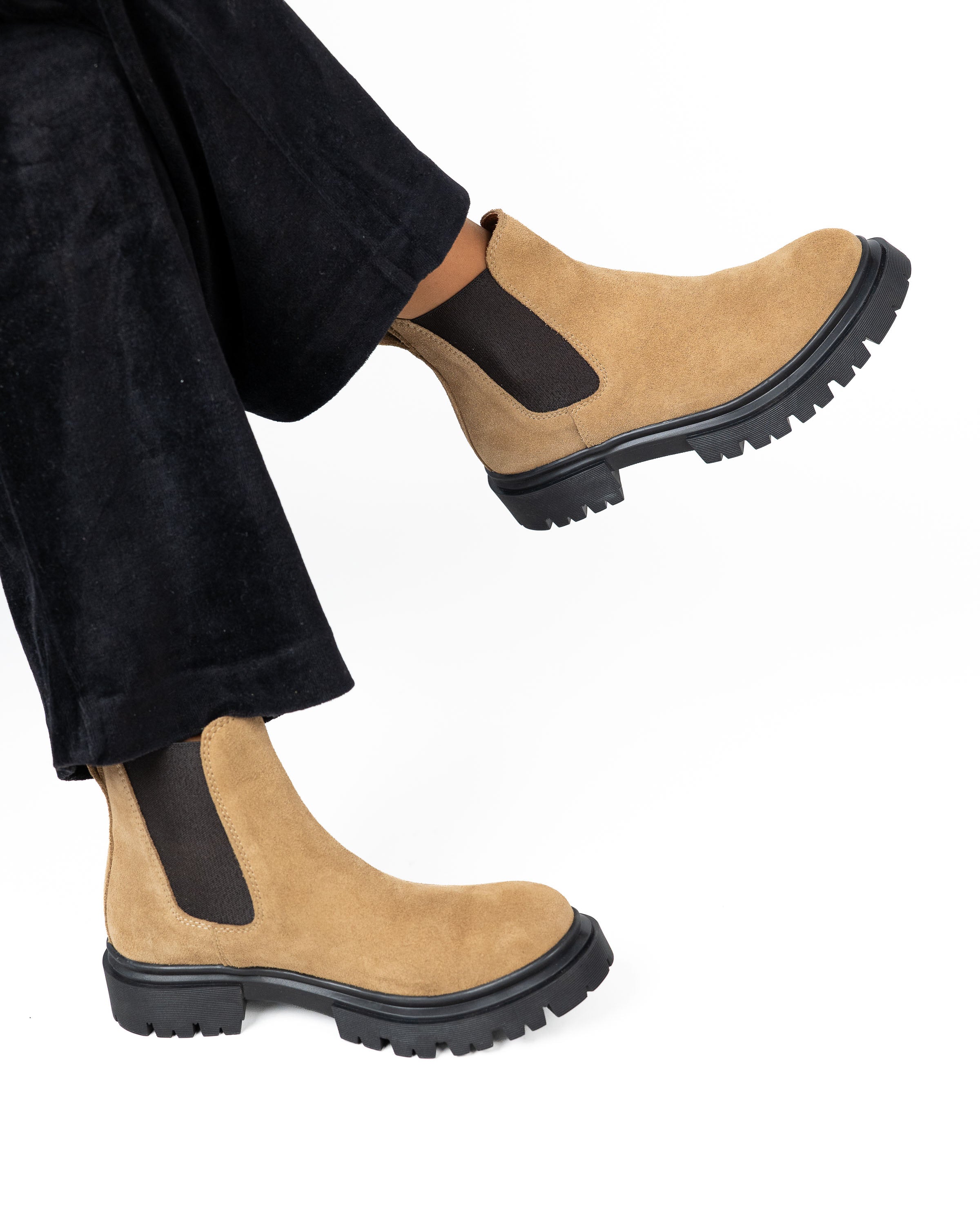 Bota Chelsea Areia