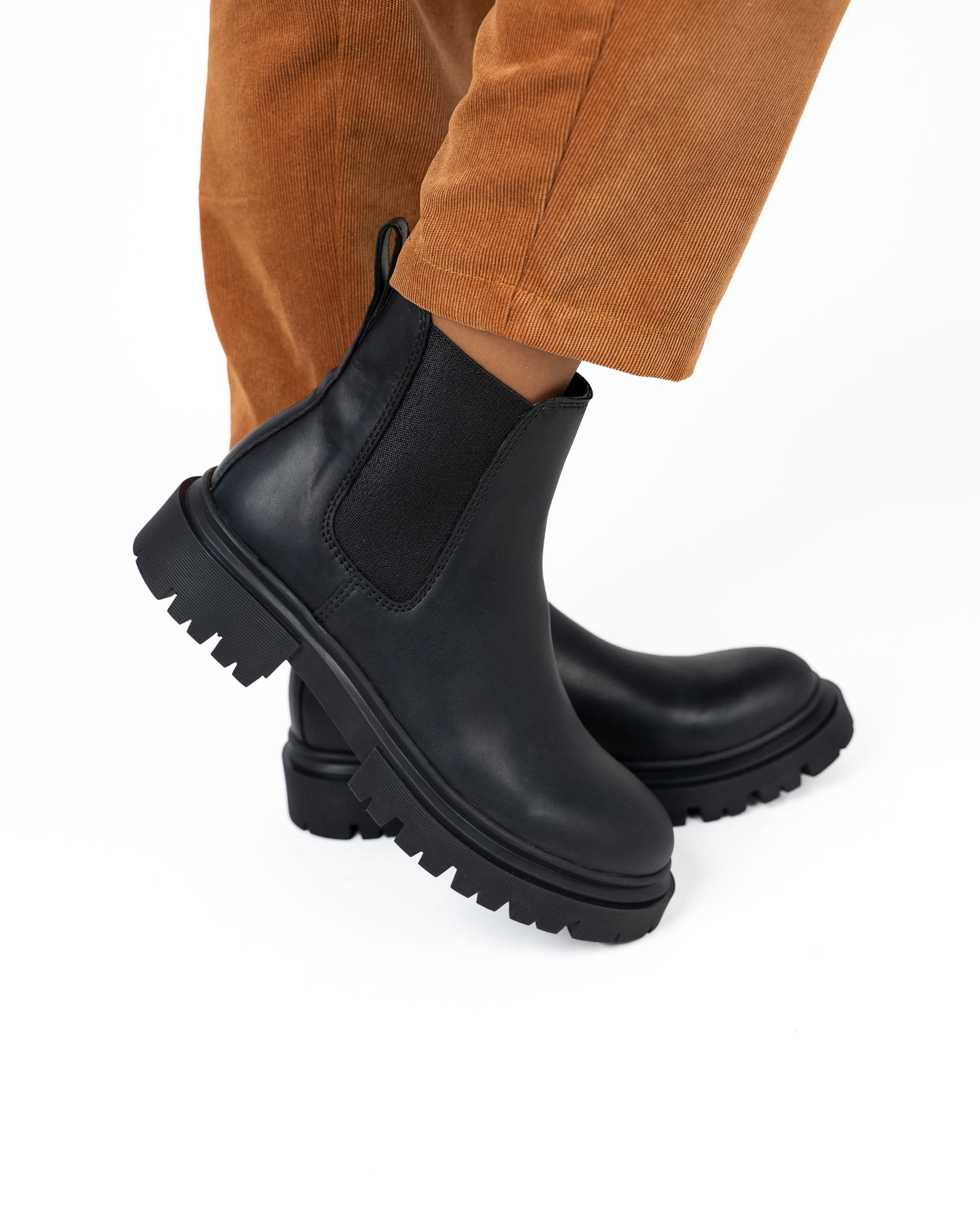 Bota Chelsea Preto