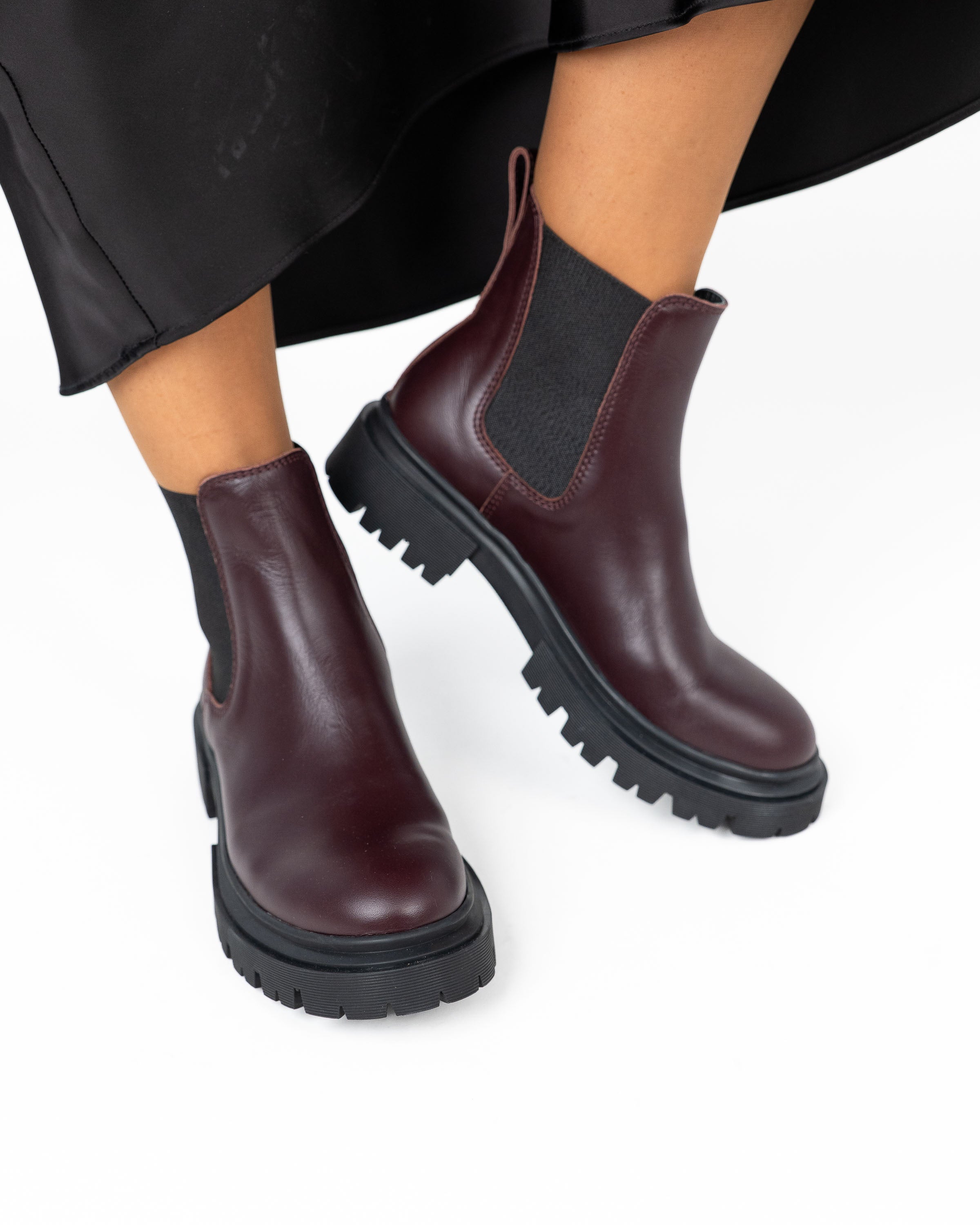 Bota Chelsea Burgundy