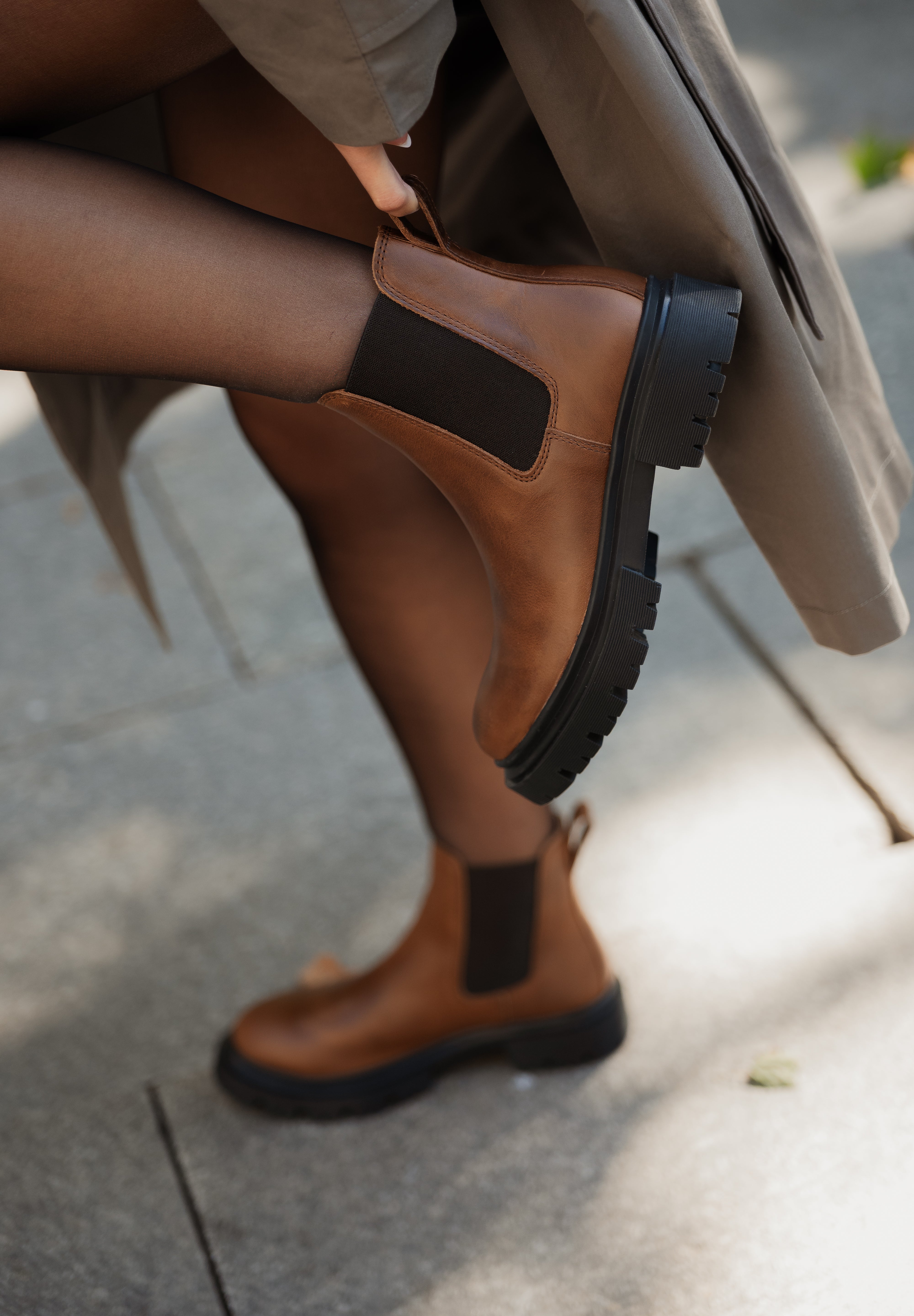 Bota Chelsea Camel