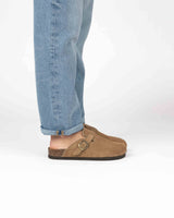 Mules Wide Camurça Areia