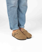 Mules Wide Camurça Areia