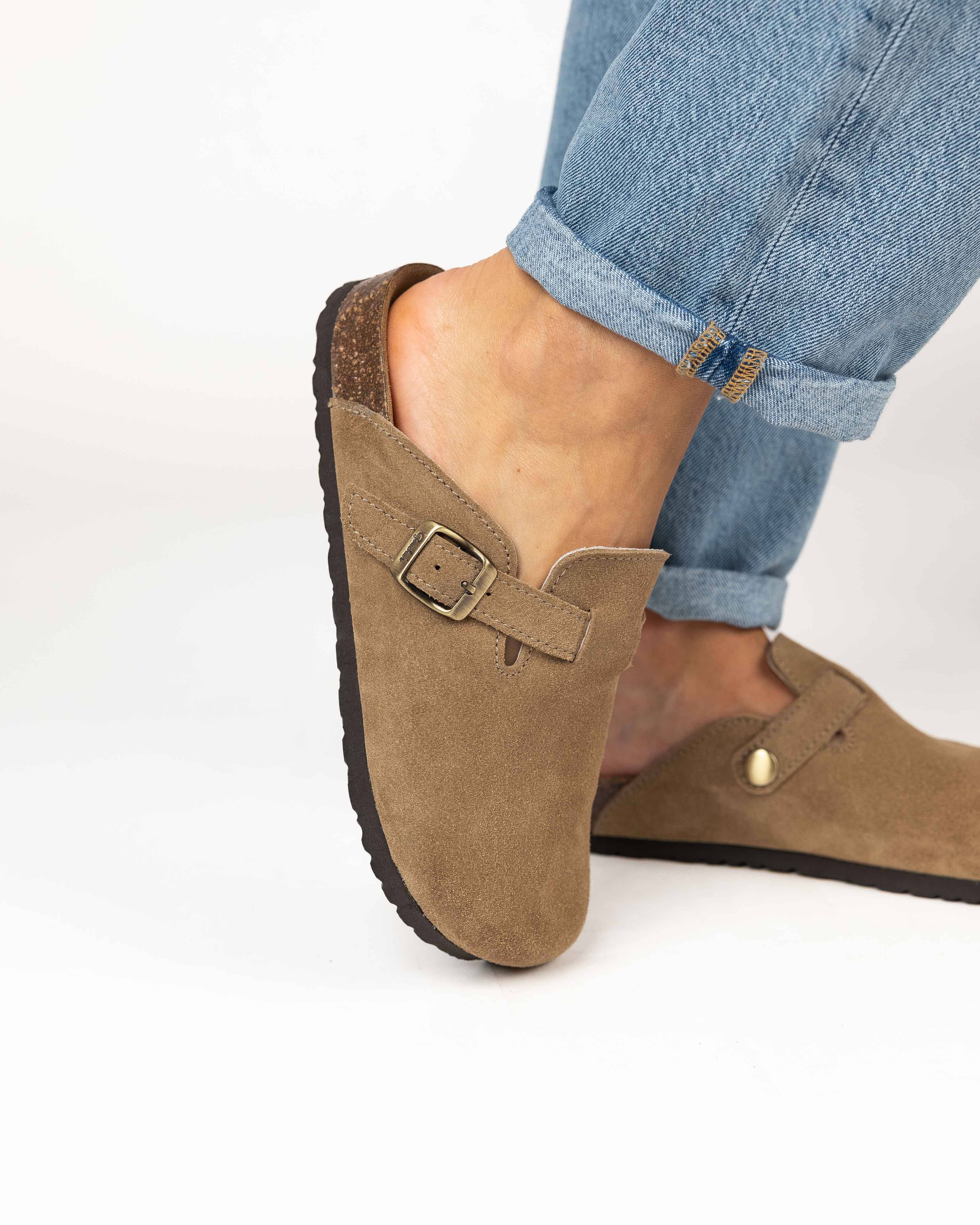 Mules Wide Camurça Areia