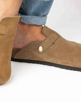 Mules Wide Camurça Areia