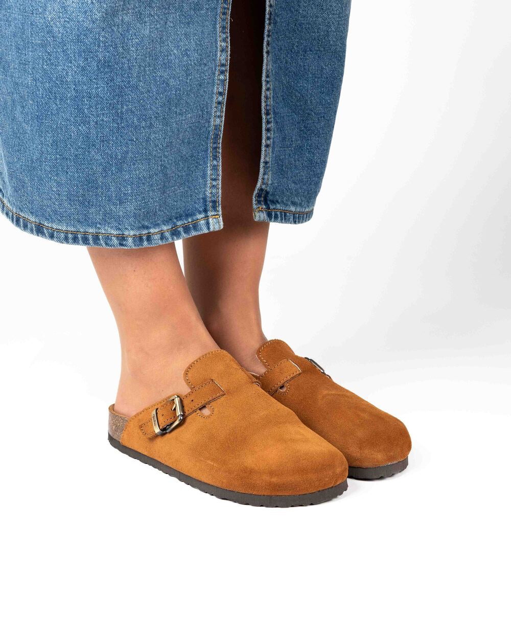 Mules Wide Camurça Camel