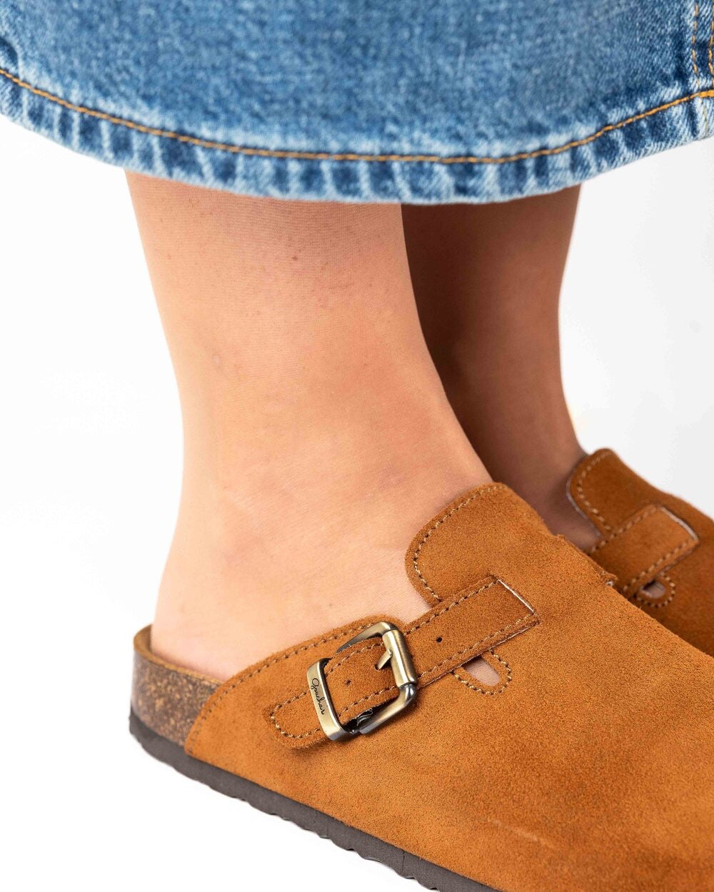 Mules Wide Camurça Camel